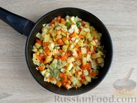Тушёные овощи с жареной манкой