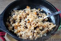 Рисовая каша с сухофруктами и вареньем (на сковороде)