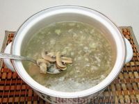 Сырный суп с фаршем и маринованными шампиньонами